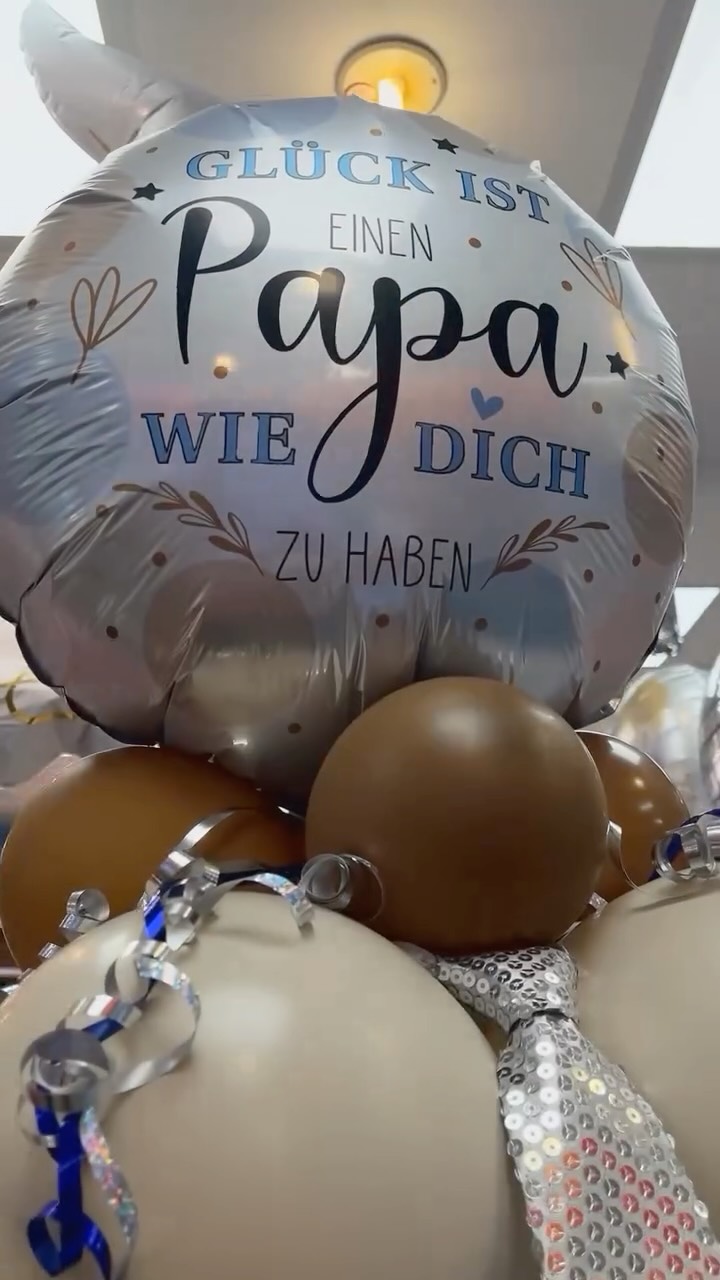 Noch kein Vatertags-Geschenk? 👀
Wenn ihr auf der Suche nach einer spontanen, aber trotzdem richtig guten Idee seid: Im