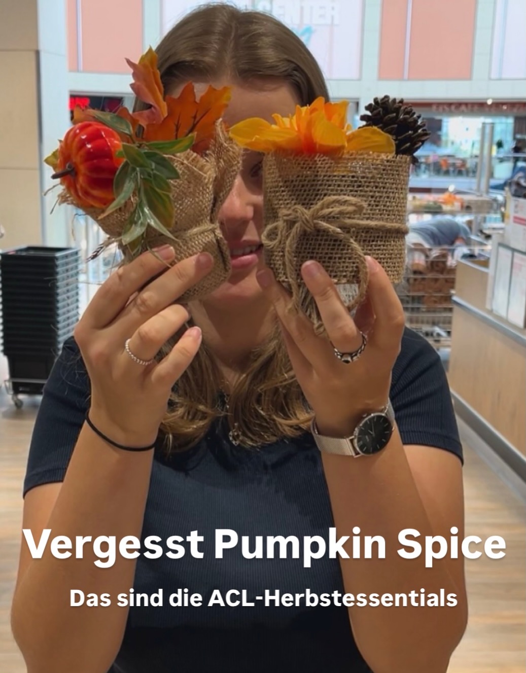Euer perfekter Herbsttag startet genau hier. Wir haben für euch die herbstlichen Must-haves der Saison aus den Stores im